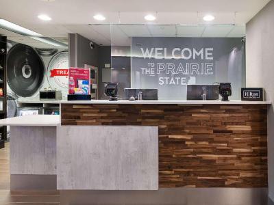 Hampton Inn & Suites Chicago/ Hoffman Estates