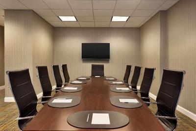 Hampton Inn & Suites Largo