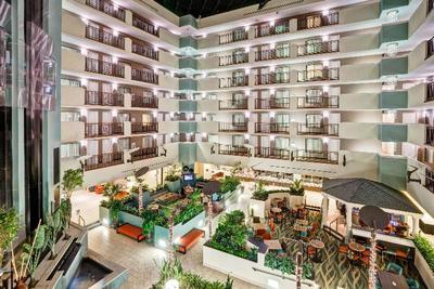 Embassy Suites Fort Myers Estero