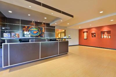 Cambria Suites Airport South & Cruise Port
