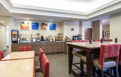 Comfort Inn & Suites DeLand - near University