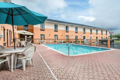 Rodeway Inn Wesley Chapel