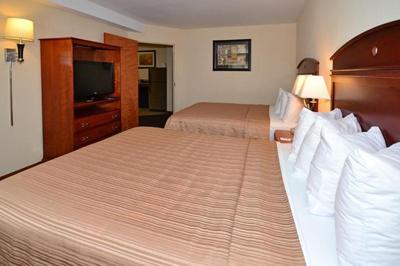 Quality Inn & Suites Northampton- Amherst