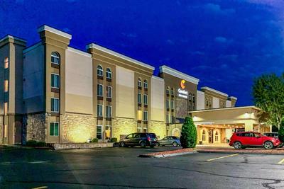 Comfort Inn and Suites East Hartford