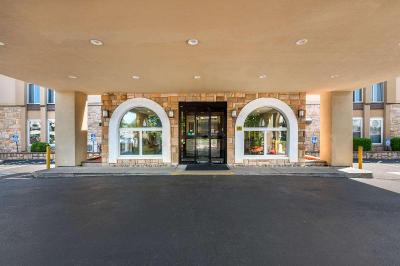Comfort Inn and Suites East Hartford