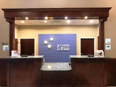 Holiday Inn Express and Suites Smithfield Providen
