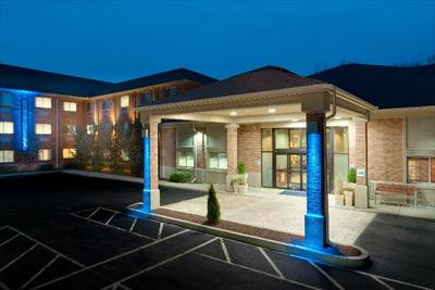 Holiday Inn Express and Suites Smithfield Providen