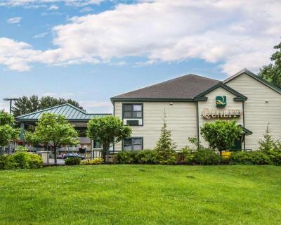 Econo Lodge Glens Falls / Lake George