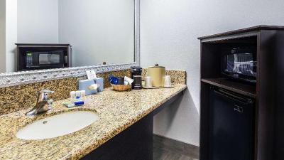 Best Western Desert Villa Inn