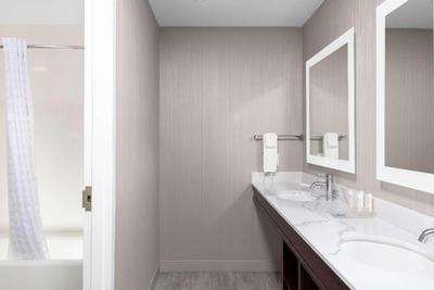 Homewood Suites Phoenix Airport South