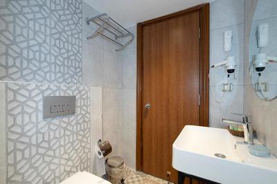 Meril Hotel