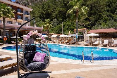 Meril Hotel