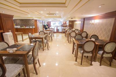 Nova Plaza Park Hotel