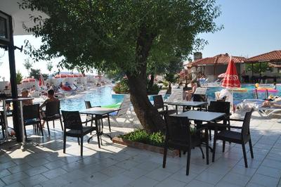 Sunshine Holiday Resort