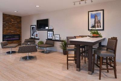 Hampton Inn & Suites Denver - Speer Boulevard