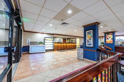 New Victorian Inn & Suites