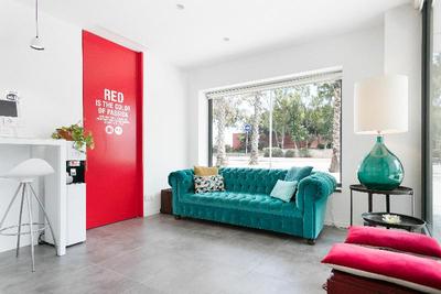 Lugaris Beach Apartments