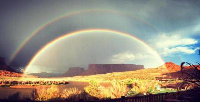 Red Cliffs Lodge
