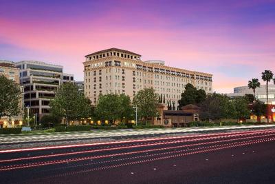 Juniper Hotel Cupertino,Curio Collection by Hilton