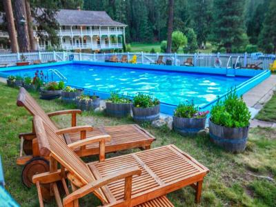 Wawona Hotel