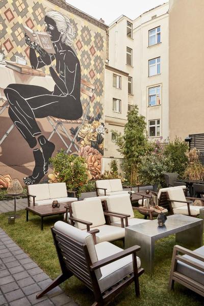Sir Savigny Hotel, part of Sircle Collection