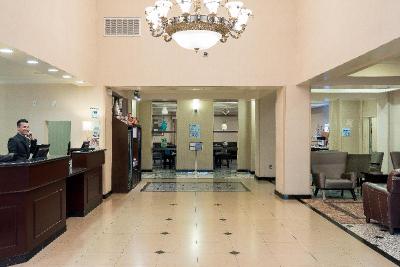 Holiday Inn Express and Suites LAX - Hawthorne