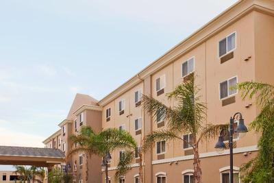 Holiday Inn Express and Suites LAX - Hawthorne
