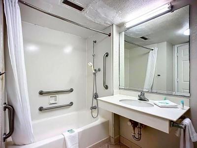 Motel 6 Jacksonville Fl Airport Area South
