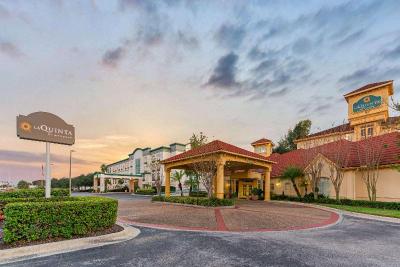 La Quinta Inn and Suites USF - Busch Gardens