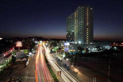 Diamond Plaza Hotel