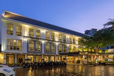 Sawaddi Patong Resort & Spa by Tolani