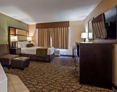 Best Western Plus Vancouver Mall Hotel & Suites