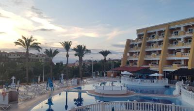 Chatur Playa Real Resort