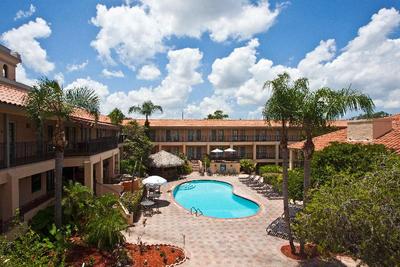 Red Roof PLUS+ & Suites Tampa