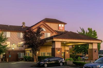 Best Western Plus Park Place Inn