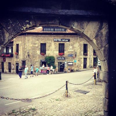 Hotel Santillana