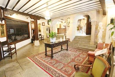Hotel Santillana