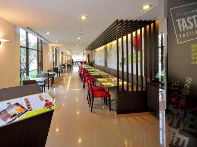 ibis Bangkok Riverside