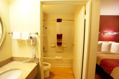 Red Roof Inn & Suites Rancho Cordova - Sacramento