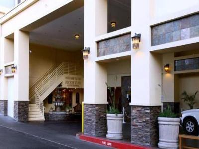 Jockey Resorts Suites
