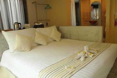 Franjipani Resort