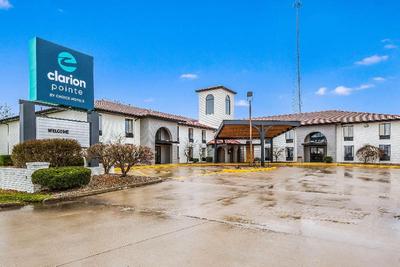 Clarion Pointe Richmond North Near University