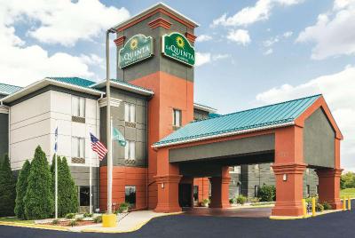 La Quinta Inn & Suites Louisville Expo East 6437