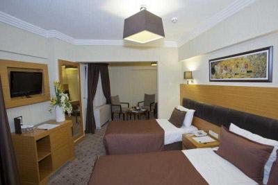 Mirilayon Hotel