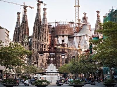 Eric Vokel Boutique Apart Sagrada Familia Suites