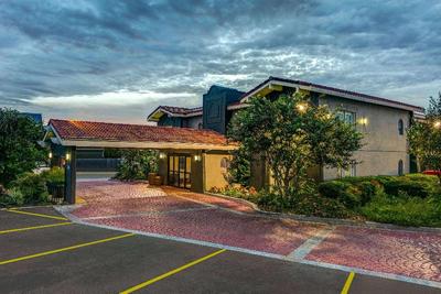 Baymont by Wyndham Austin University Area
