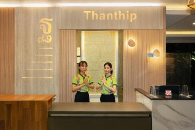 Thanthip Beach Resort