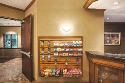 La Quinta Inn And Suites Portland Airport