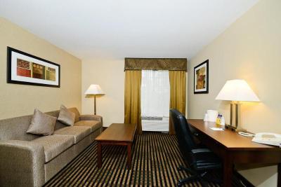 Best Western Plus Prairie Inn
