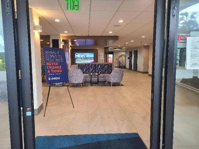 Holiday Inn Express and Suites Hollywood Ft Lauder
